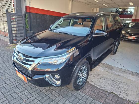 TOYOTA HILUX SW4 2.7 SR 4X2 16V FLEX 4P AUTOMÁTICO TOYOTA HILUX SW4 2.7 SR 4X2 16V FLEX 4P AUTOMÁTICO